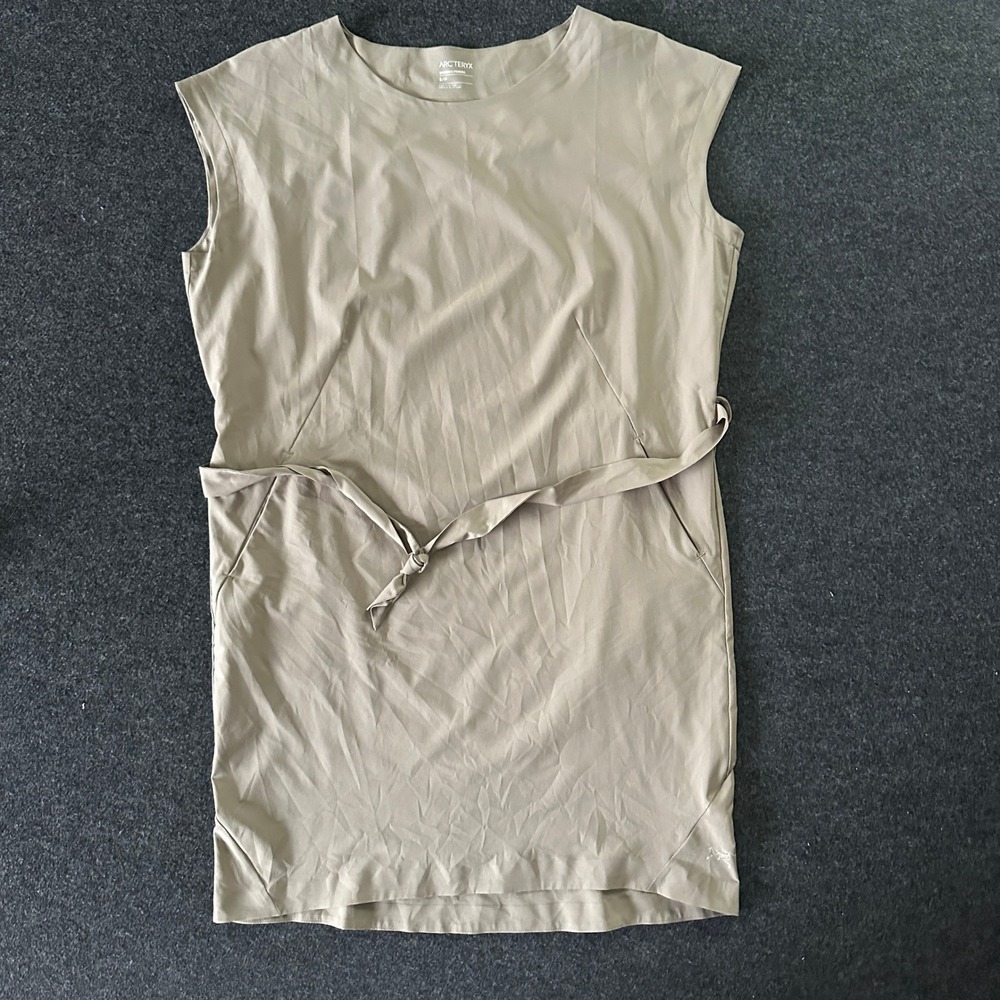 Arcteryx Contenda Dress Womens Small Tan Beige Sleeveless Belted Hiking Travel